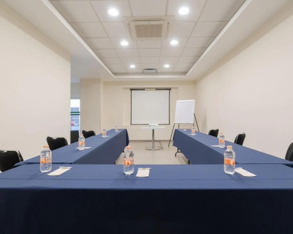 фото City Express Junior by Marriott Aguascalientes Centro