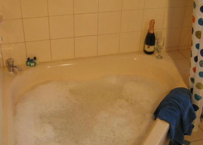 Lorne Bush House Cottages & Eco Retreats