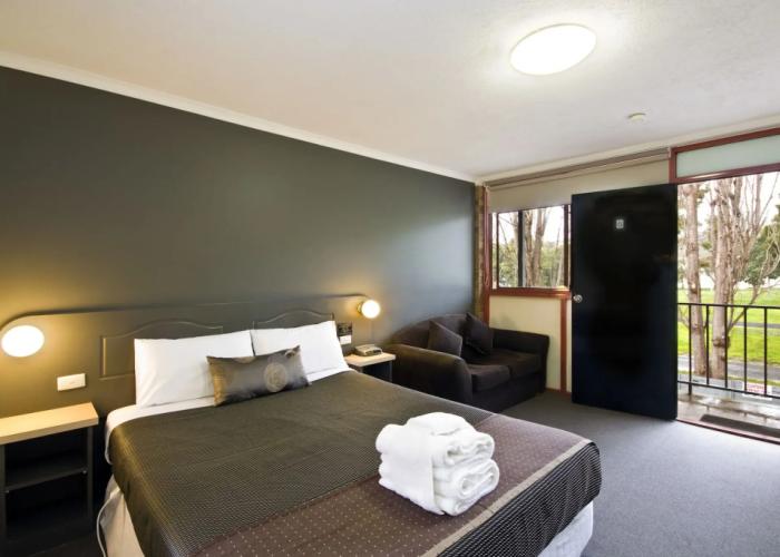 Lorne Coachman Inn