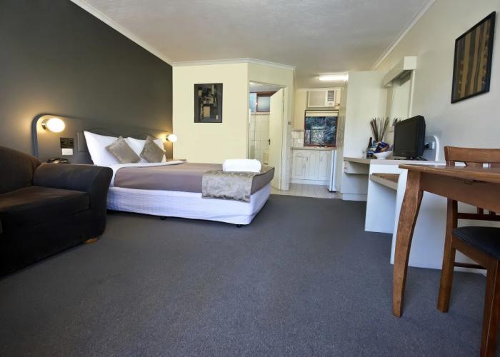 Lorne Coachman Inn