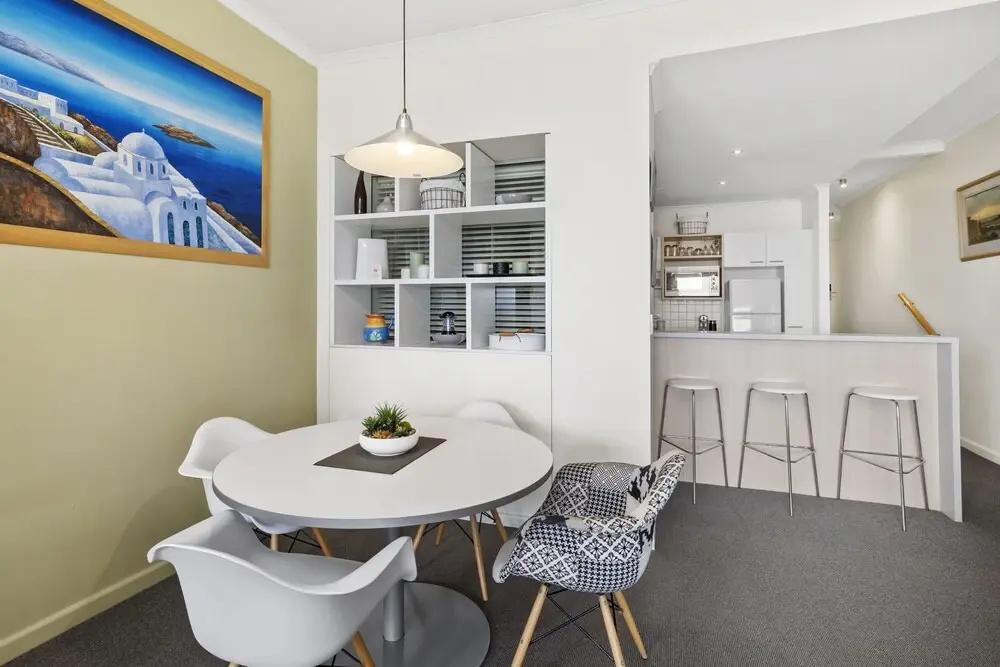 фото Lorne Beachfront Accommodation