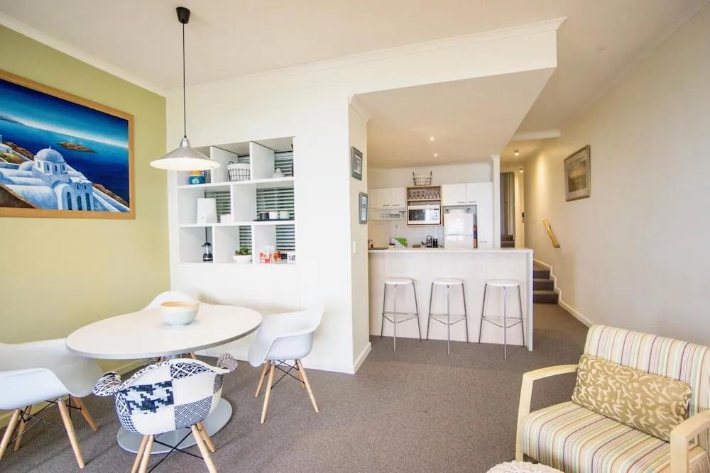 фото Lorne Beachfront Accommodation