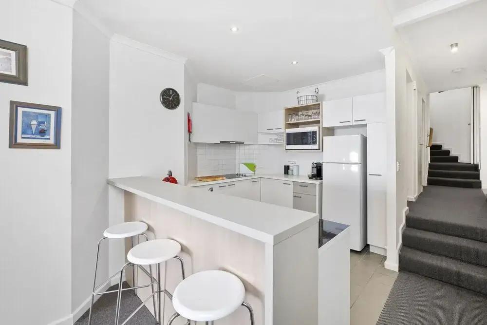 фото Lorne Beachfront Accommodation