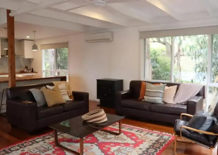 Whispering Gums Lorne Ocean Views Pet Friendly EV Charger