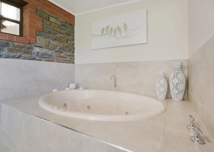 Stonewell Cottages & Vineyards