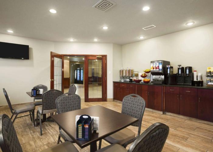 Ramada by Wyndham Edson