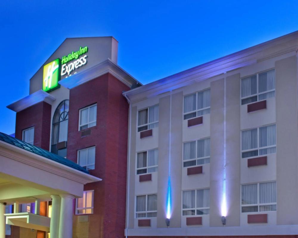 Holiday Inn Express Hotel & Suites Edson by IHG