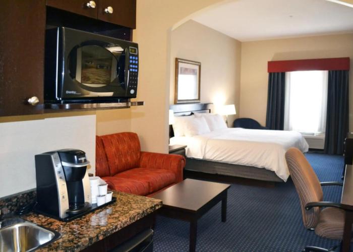 Holiday Inn Express Hotel & Suites Edson by IHG