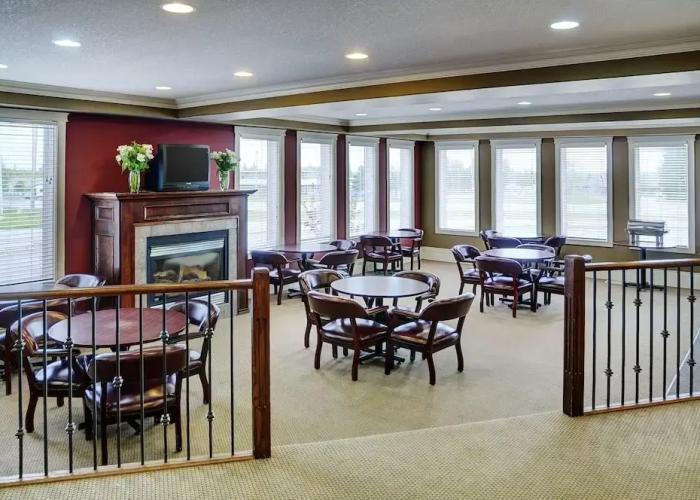Lakeview Inns & Suites - Edson Airport