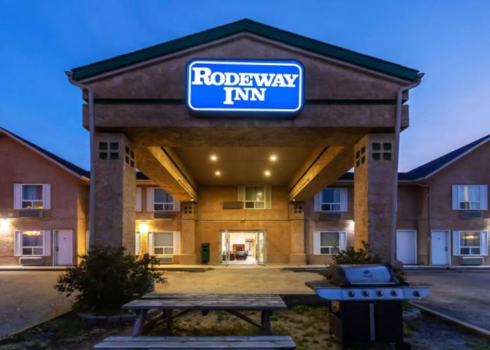 Lakeview Inns & Suites - Edson East