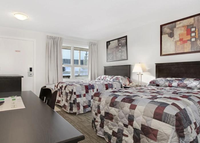 Guest House Inn & Suites