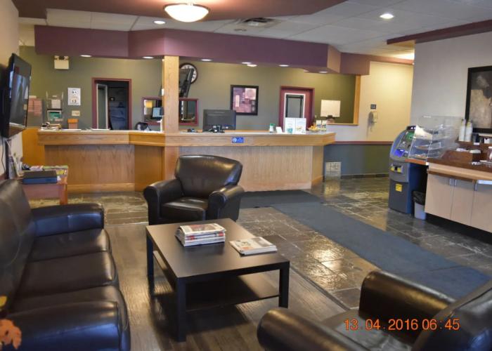 Guest House Inn & Suites