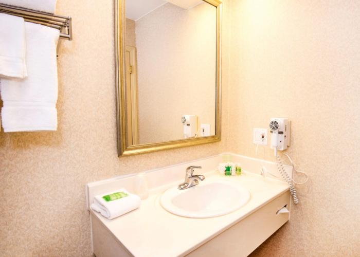 Holiday Inn Hinton by IHG