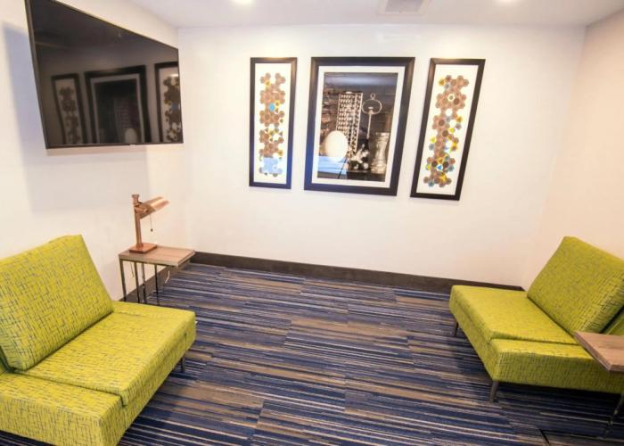 Holiday Inn Express Hotel & Suites Hinton by IHG