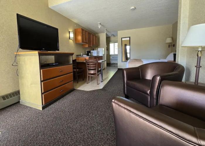 Lakeview Inns & Suites - Hinton