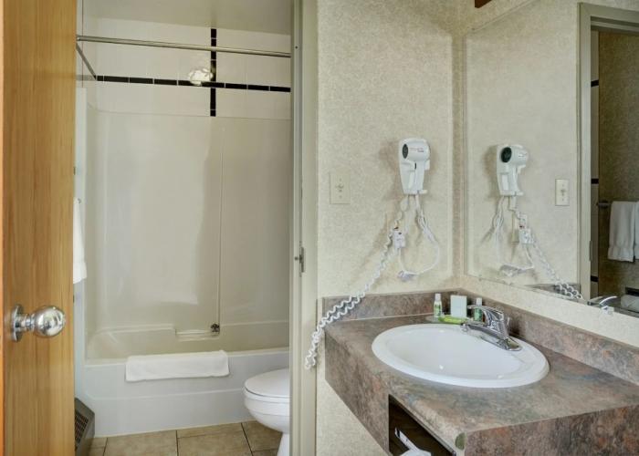 Lakeview Inns & Suites - Hinton