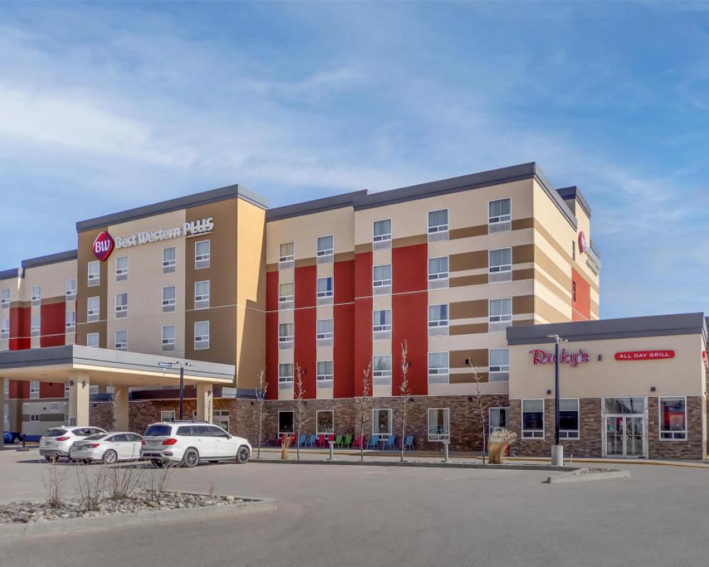 Best Western Plus Hinton Inn & Suites