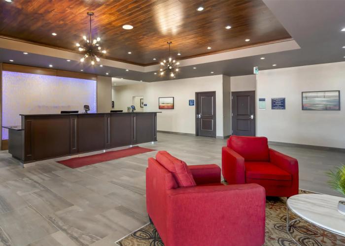 Best Western Plus Hinton Inn & Suites