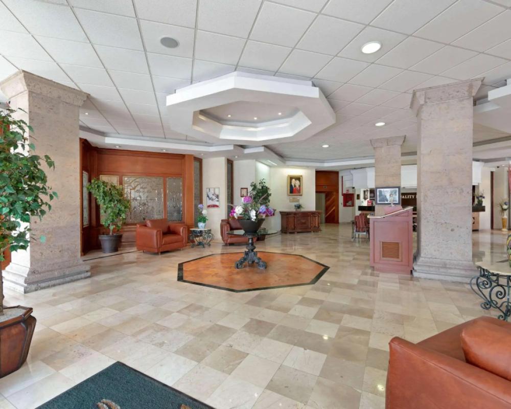 фото Quality Inn Aguascalientes