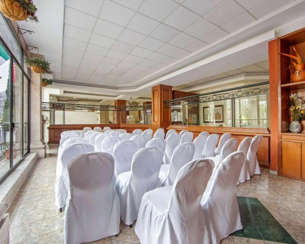 фото Quality Inn Aguascalientes
