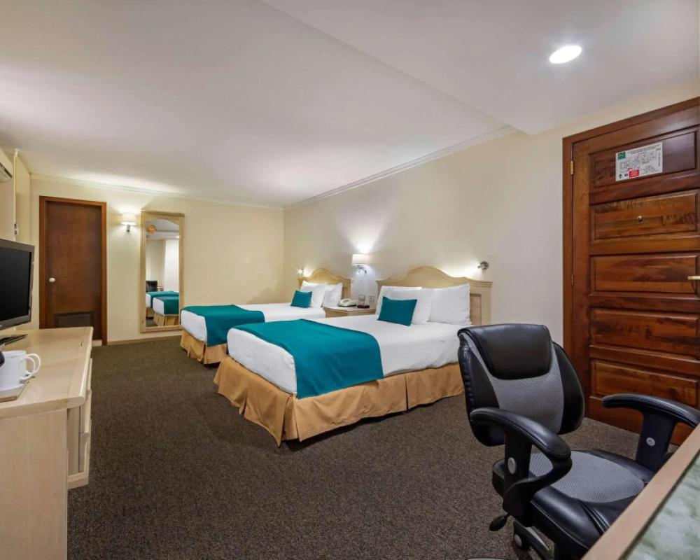 фото Quality Inn Aguascalientes