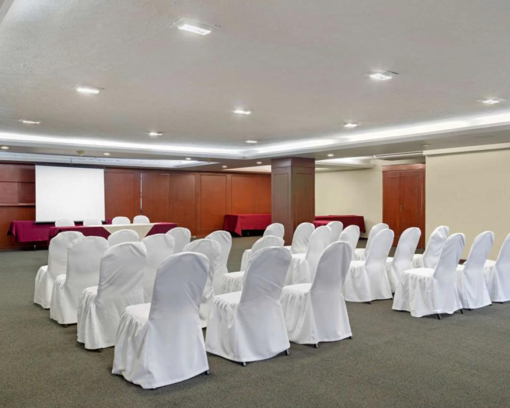 фото Quality Inn Aguascalientes