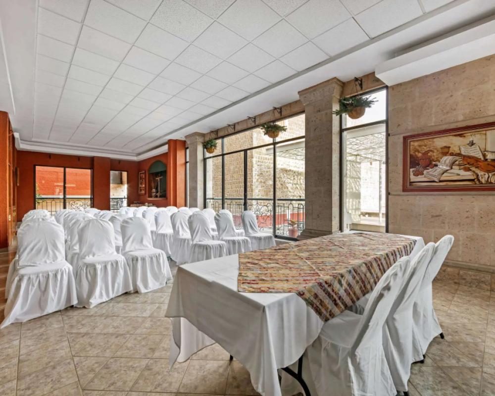 фото Quality Inn Aguascalientes