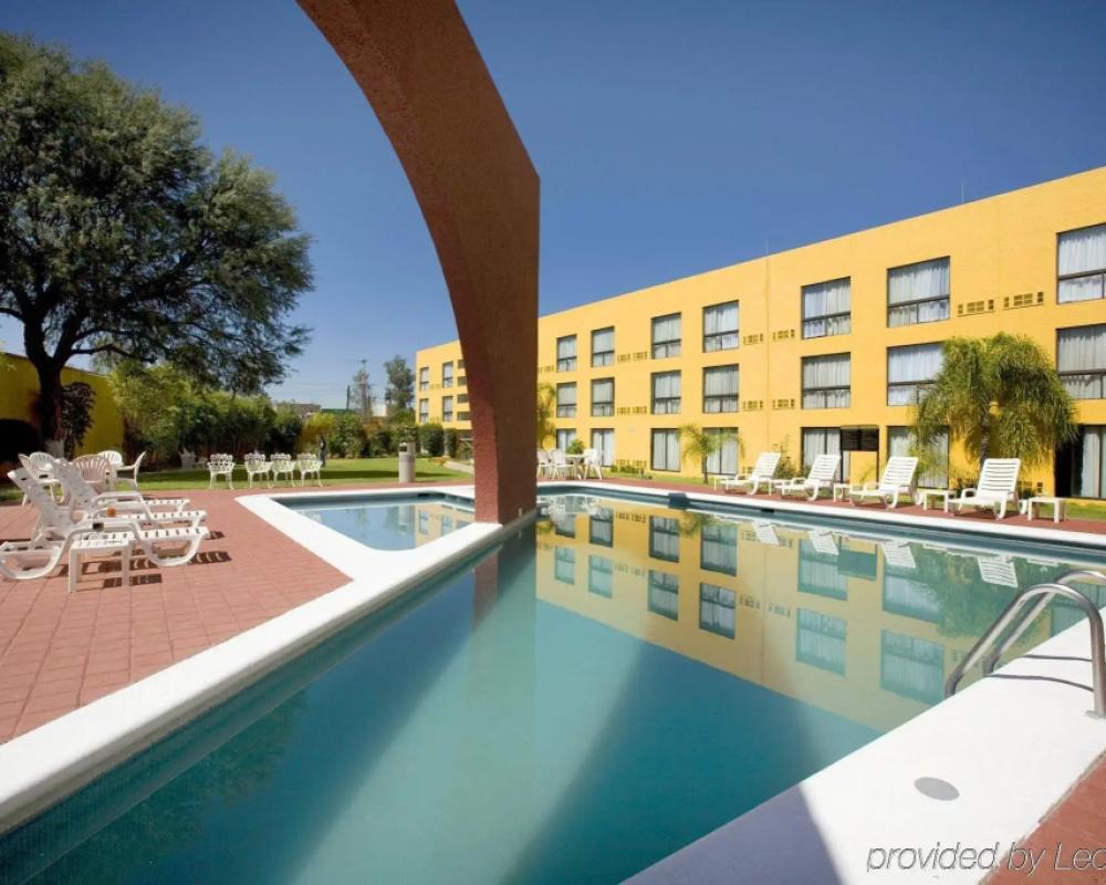 фото Fiesta Inn Aguascalientes