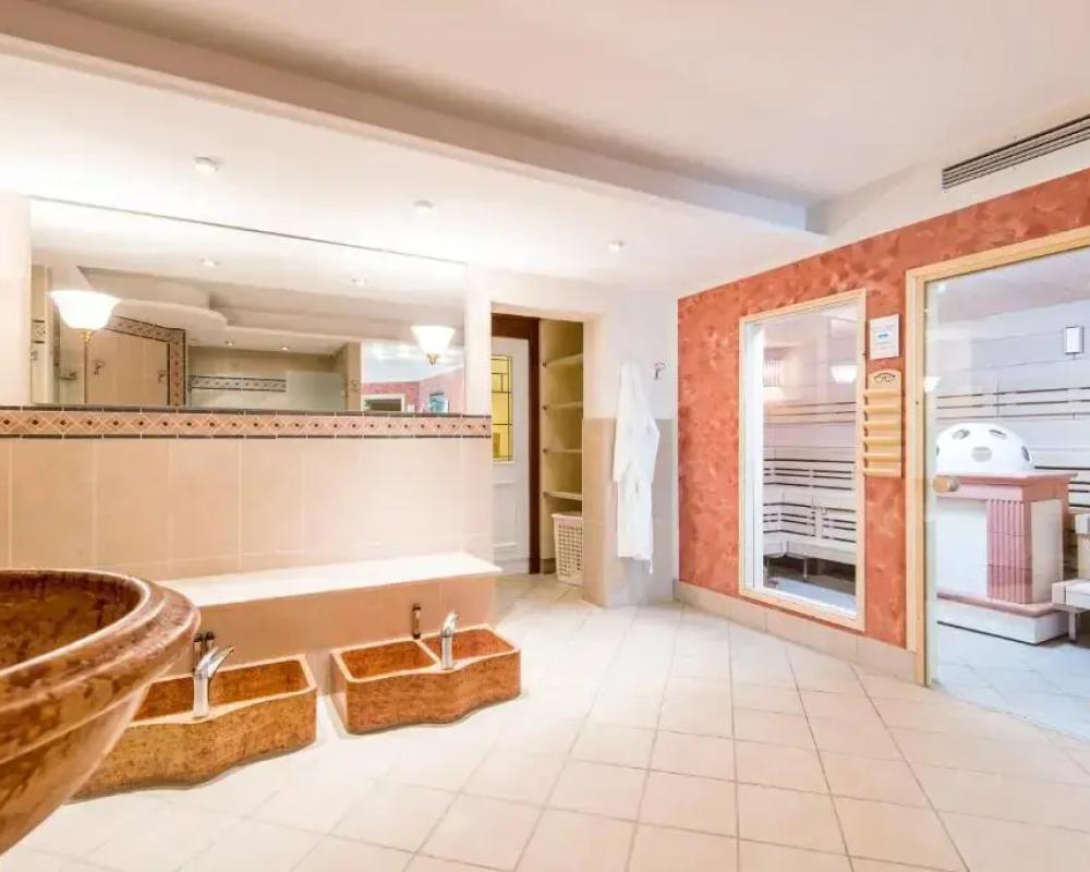 фото Hotel Celler Tor