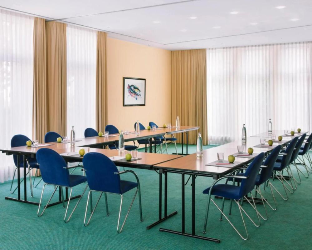 фото IntercityHotel Celle
