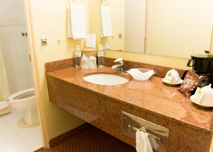 Hafersons Inn Hotel & Suites