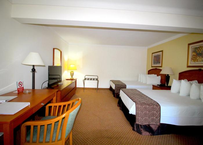 Hafersons Inn Hotel & Suites