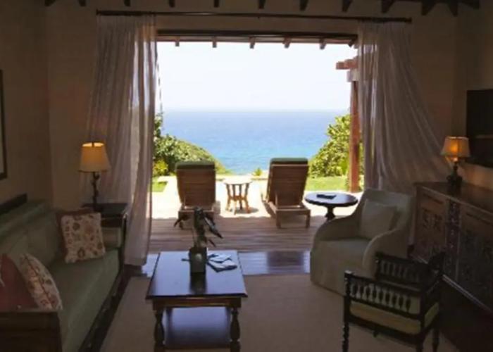 Royal Isabela