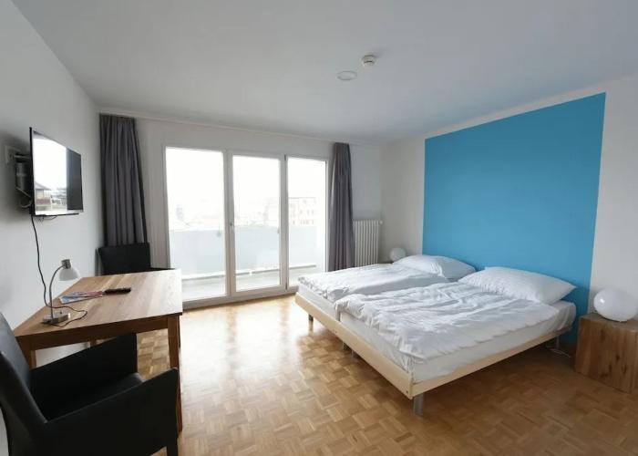 Nyon Hostel