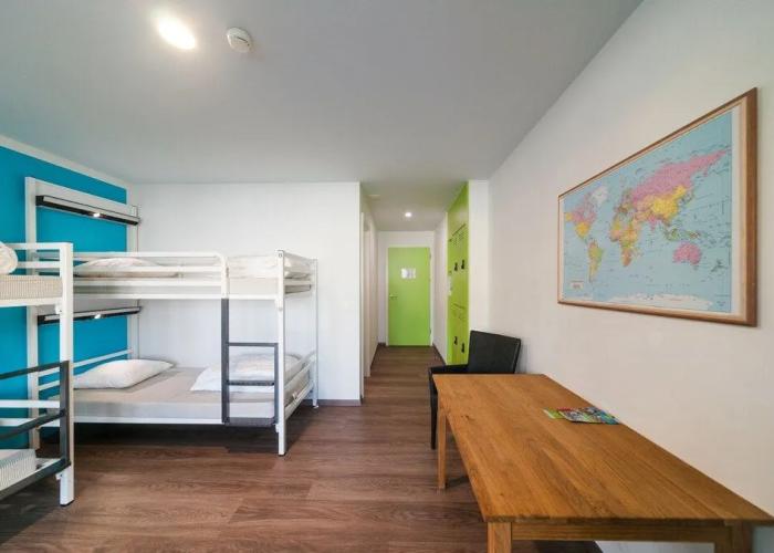 Nyon Hostel