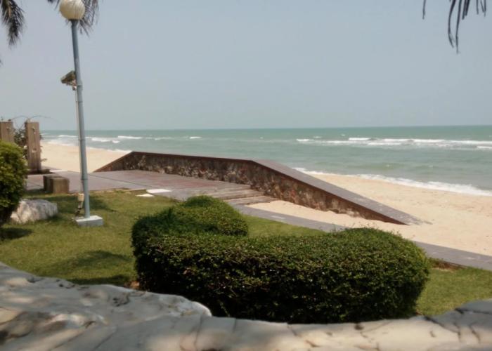 Cha-Am Grand Condotel