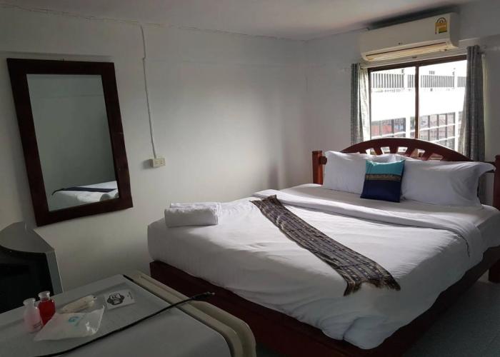 Chaam Guesthouse