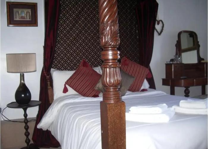The Bear Inn