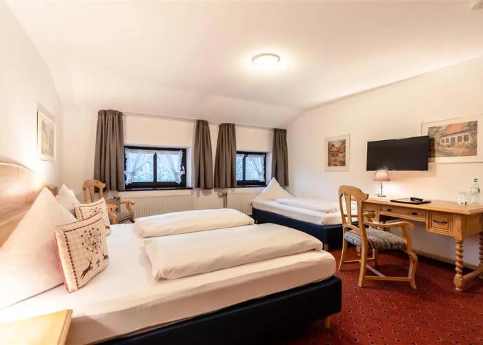 Hotel Sauerlacher Post