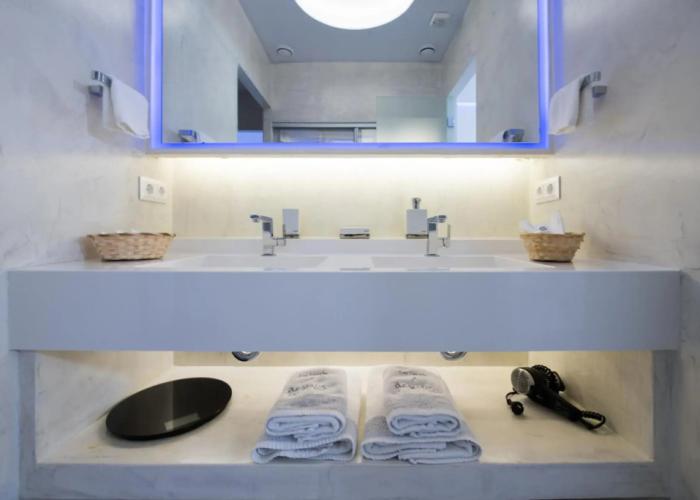 Aegialis Hotel & Spa