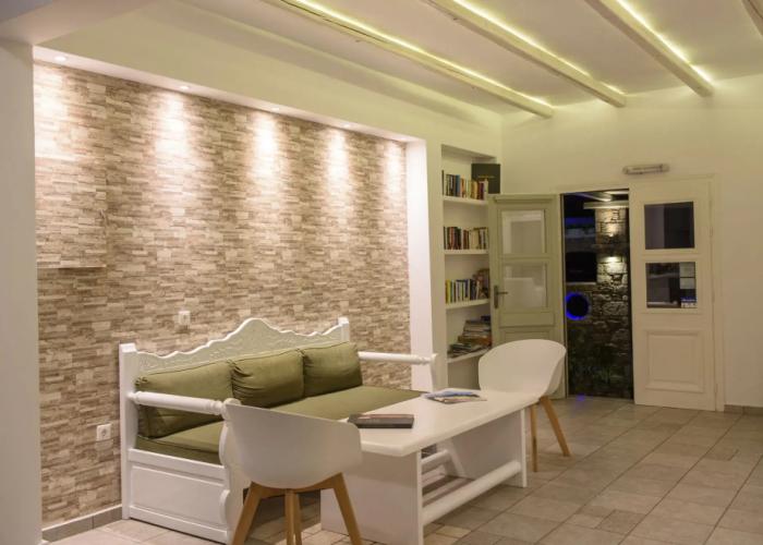 Yperia Hotel