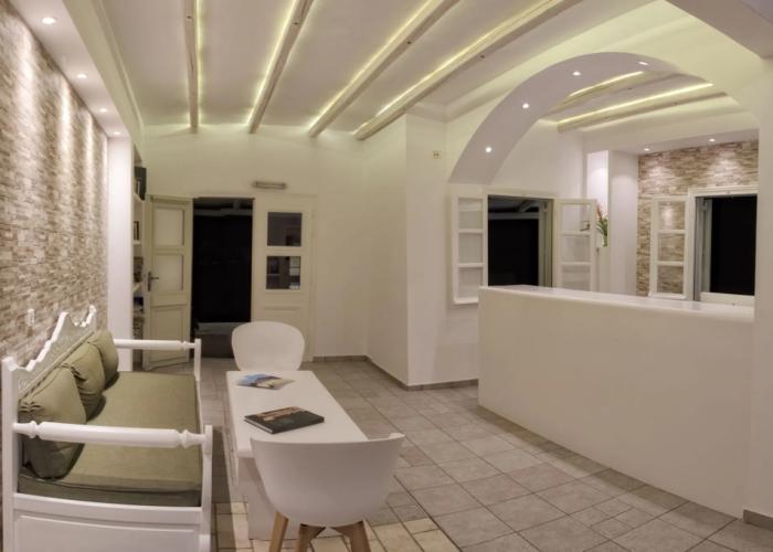 Yperia Hotel