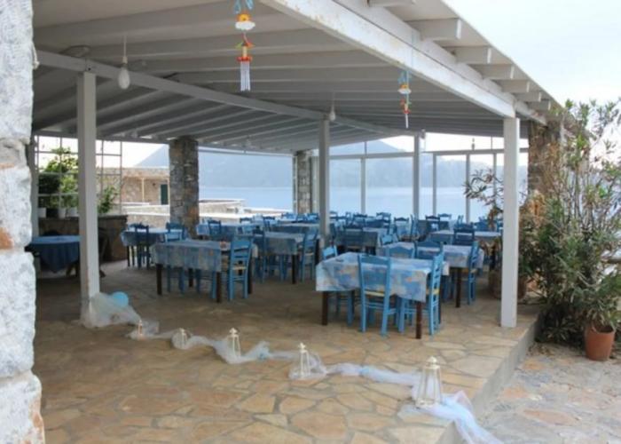 Aqua Petra Hotel
