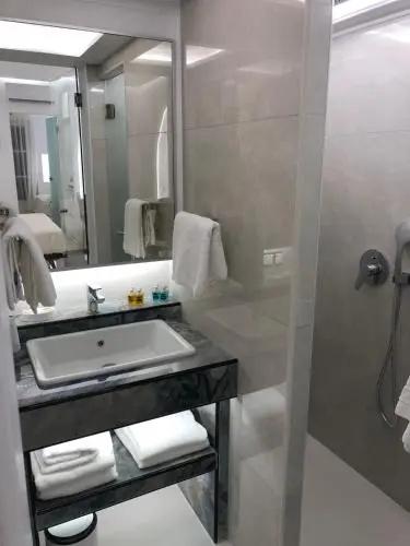 SeaRock Rooms & Suites Amorgos