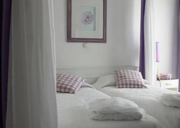Paradise Art Hotel