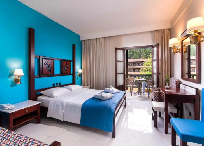 Simantro Resort