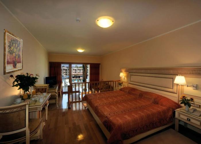 Seafos Luxury Resort & Spa