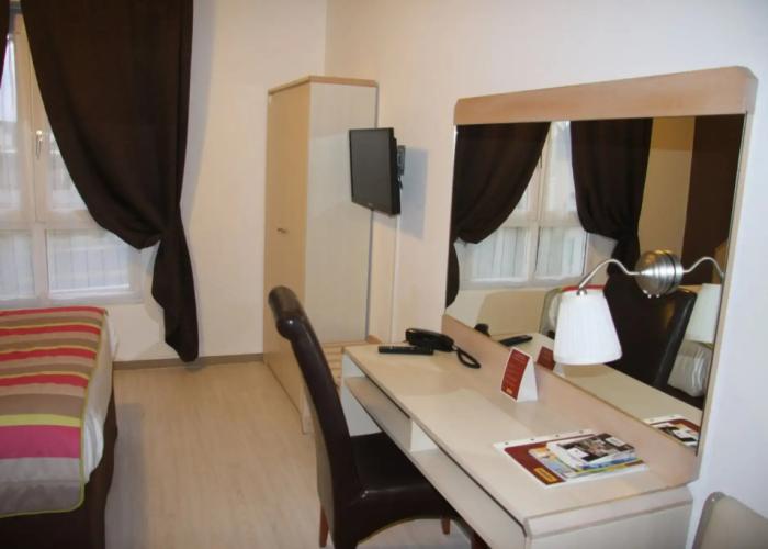 Brit Hotel Cherbourg Octeville