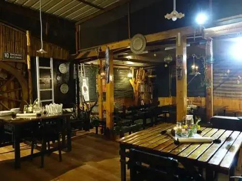 De Rock Jungle Living Resort