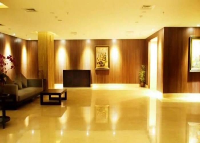 Arch Hotel